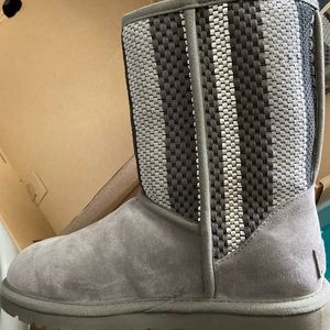 Uggs size 6